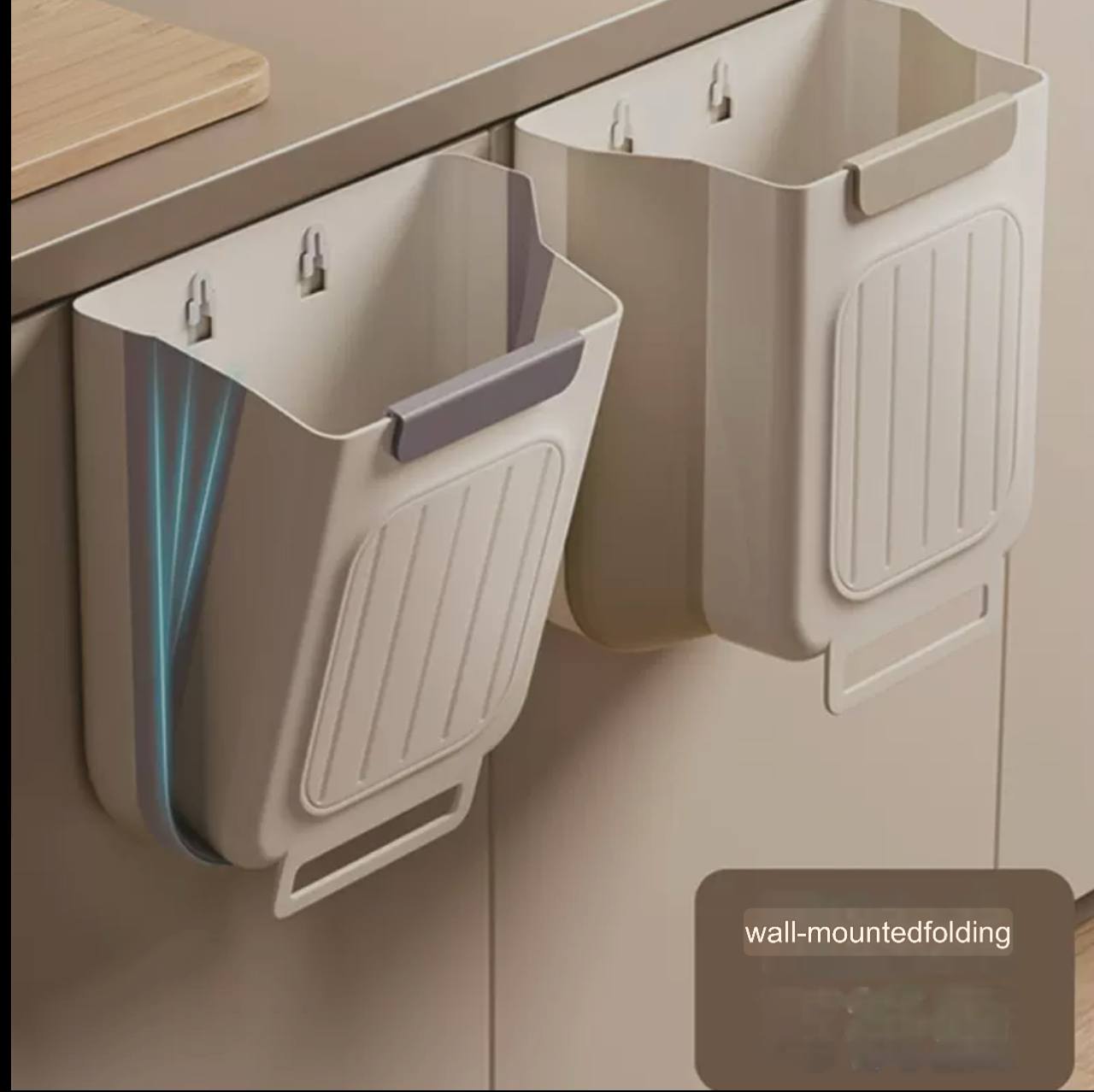 سطل زباله تاشو کابینتی نصب شده روی درب کابینت 